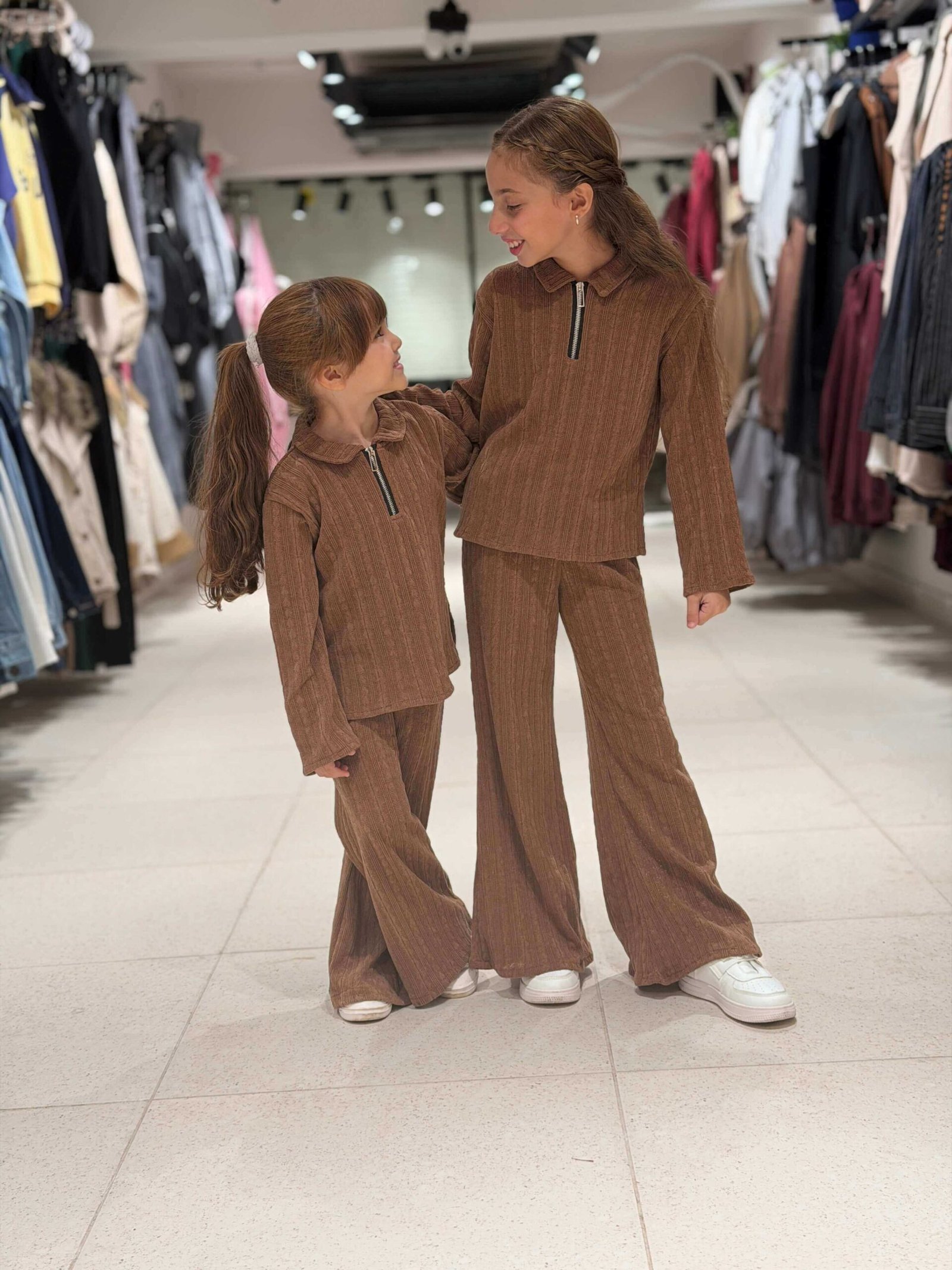 Girls Knitted suit - Image 5