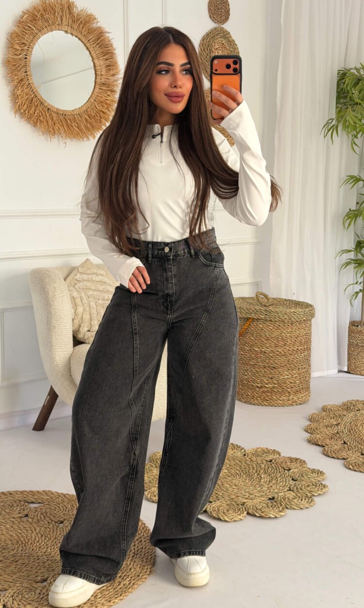 High-Waist Wide-Leg Jeans