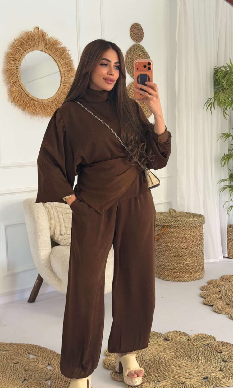 Elegant Suit with Statement Belt – Free Size
