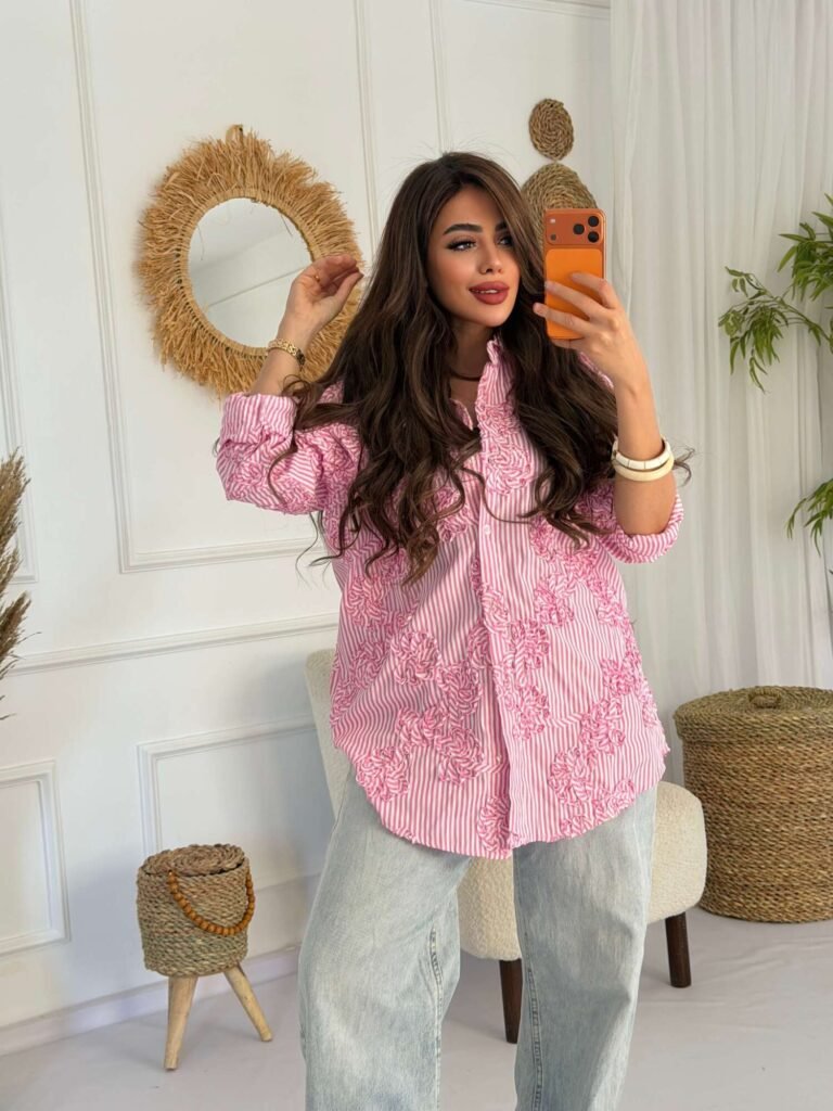 شميز مخطط بتطريز ناعم